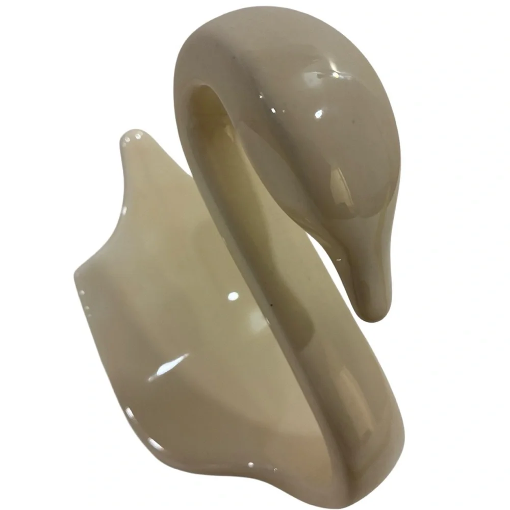 Nova Designs Fine Ceramic Swan Soap Dish/Trinket Dish Cream Color No Chips